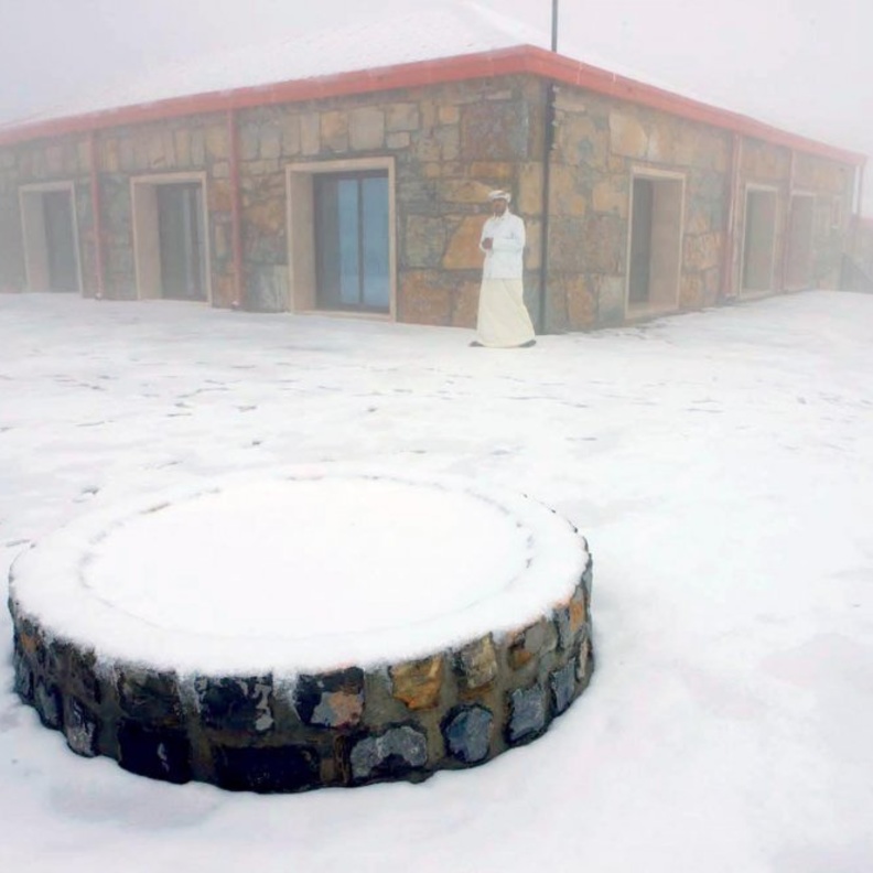 الثلوج تغطي جبل جيس