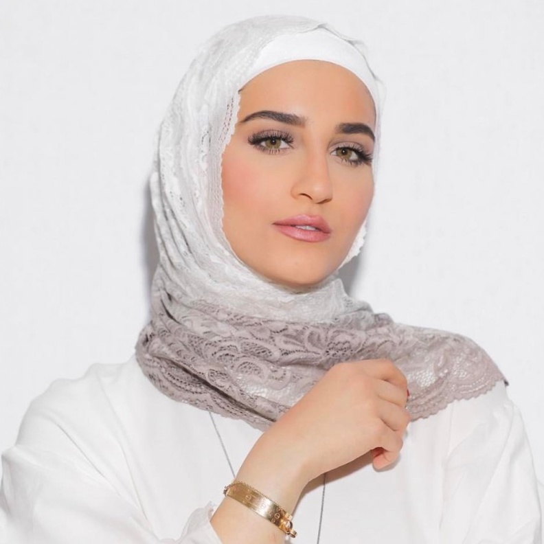 طريقة عمل مكياج  طبيعي للربيع من دلال الدوب