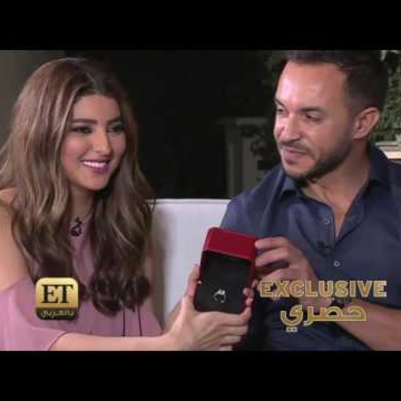 خلال تقديم خاتم الزواج لمريم سعيد على الهواء مباشرة