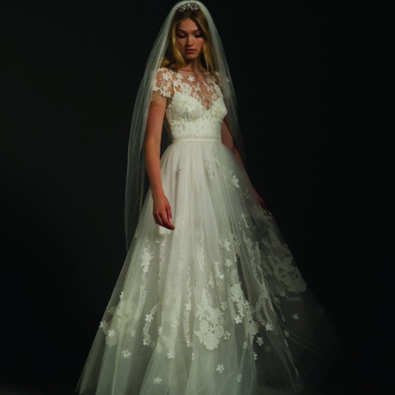 فساتين تل من مجموعة تمبرلي لندن Temperley لخريف 2017 London