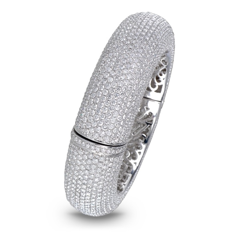 أسوارة جاكوب آند كو من الذهب الأبيض والماس