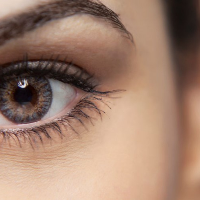 قطرات ترطيب العين علاج سريع للجفاف