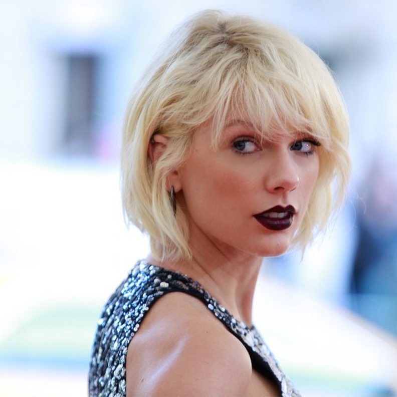 تايلور سويفت تحذف جميع صفحاتها على مواقع التواصل الاجتماعي