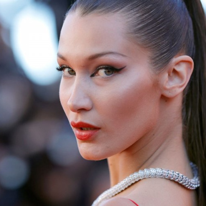 بيلا حديد ترغب في الحصول على جائزة الأوسكار