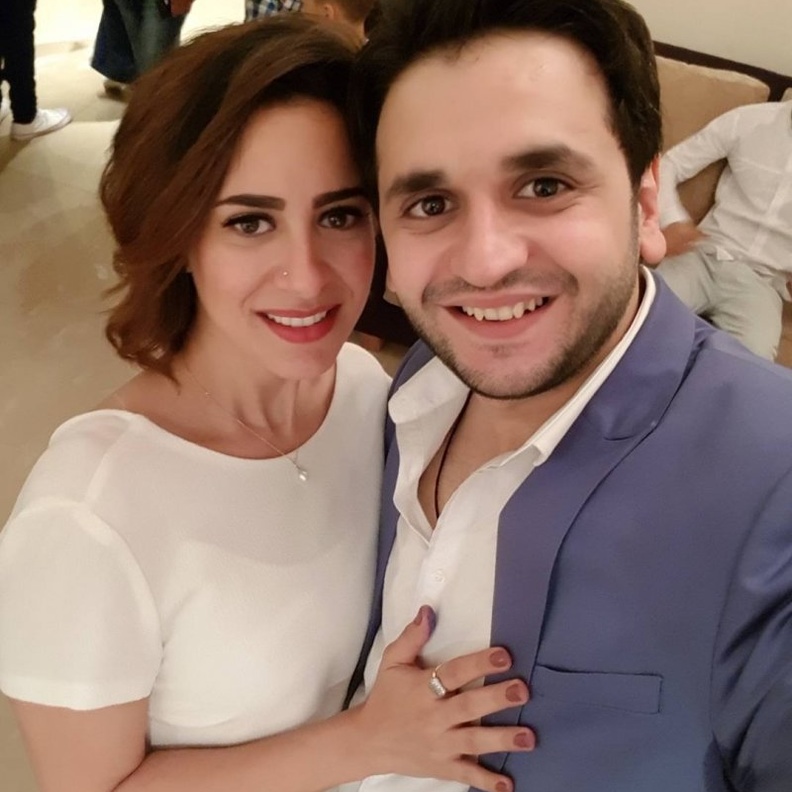 داليا مبارك فاجأت حمهورها بنبأ زواجها