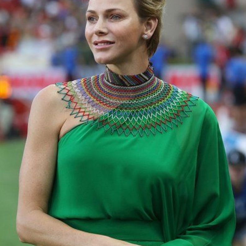 أميرة موناكو تسلم ميداليات الدوري الماسي