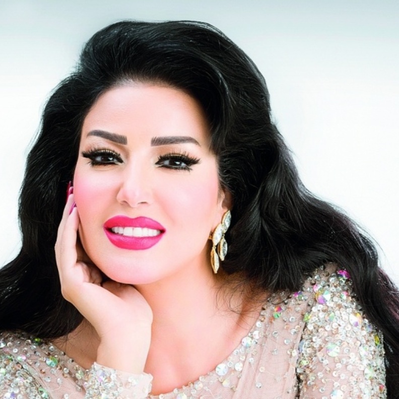 النجمة سمية الخشاب