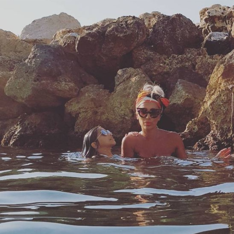 مايا دياب على البحر