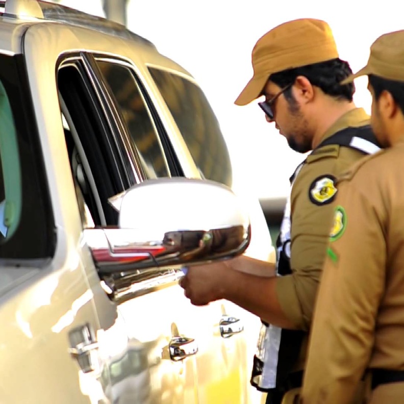  المرور السعودي يفرض غرامة مالية على مخالفي الأنظمة 