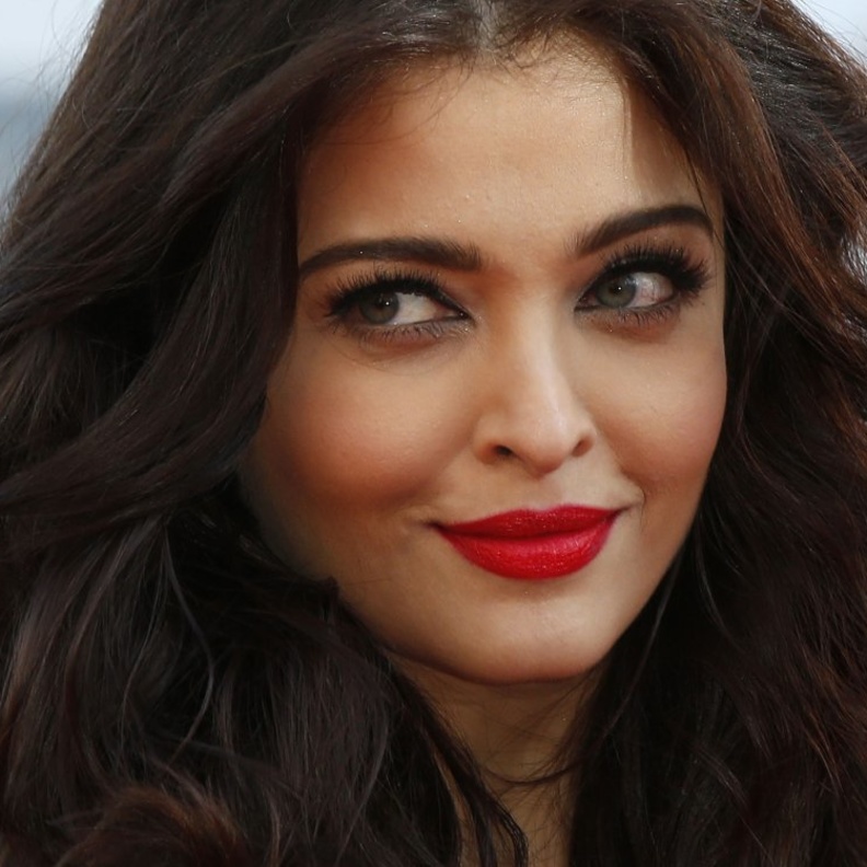 آيشواريا راي غادرت لندن بعد تصوير الحملة الدعائية