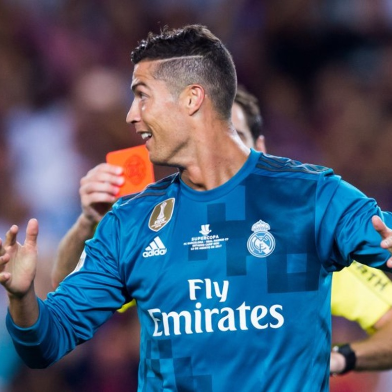 كلاسيكو العالم بين ريال مدريد و برشلونة