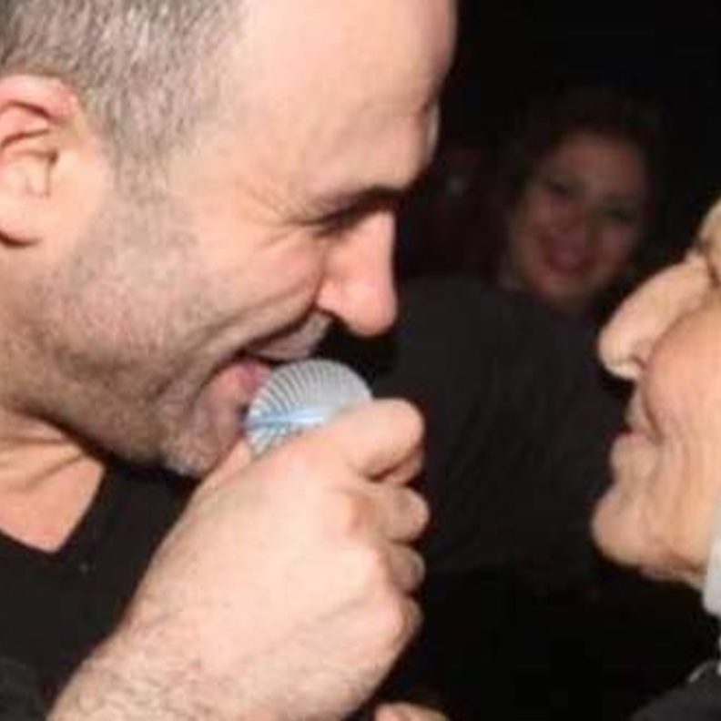 أيمن زبيب ووالدته