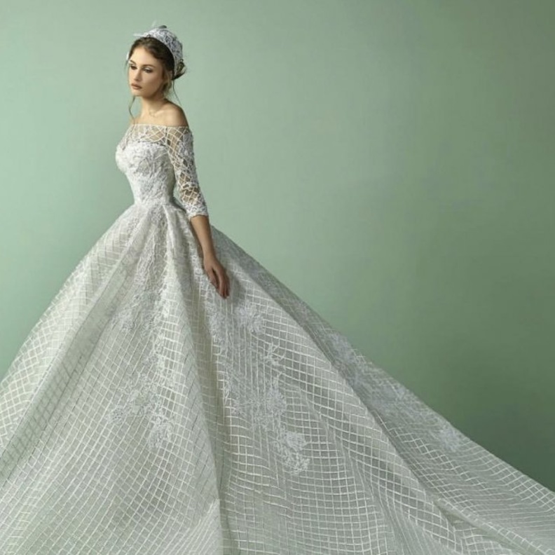 فستان زفاف فخم من فراس ابو حمدان