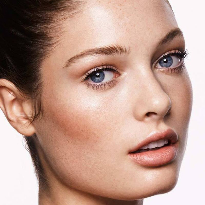 يُستخدم زيت الزيتون كحمام للبشرة الجافة ويكسابها النضارة المطلوبة