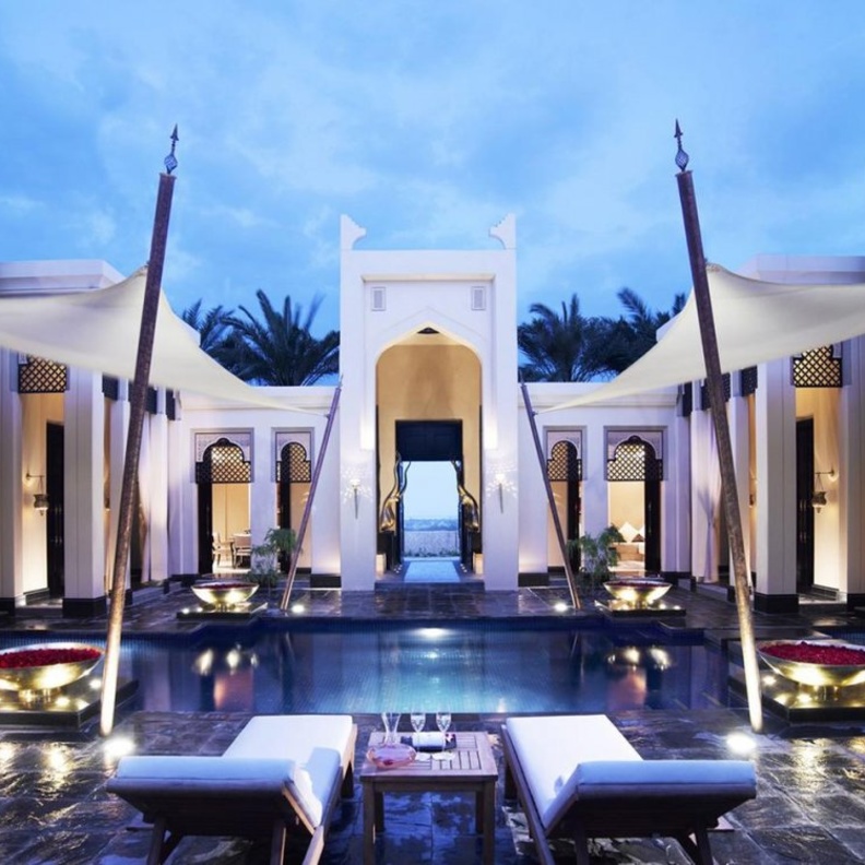 رويال سبا العرين – البحرين يحتوي على اثني عشر جناح سبا