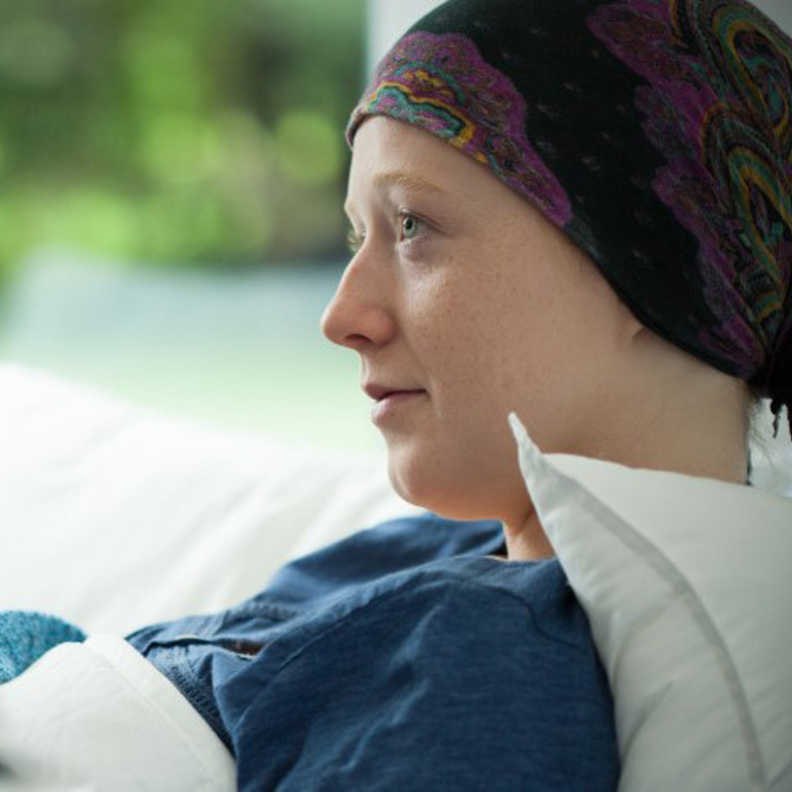 باحث سعودي يحذر من 7 مواد موجودة بالمنازل تسبب السرطان و العمى 