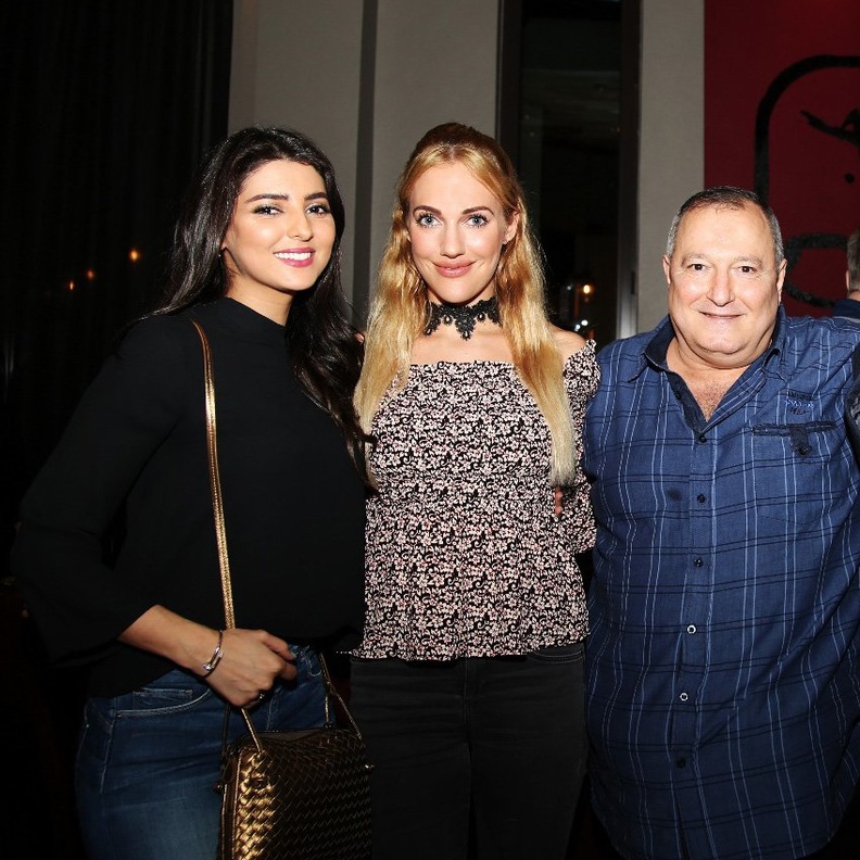 محاور المشاهير عدنان الكاتب برفقة السلطانة هويام ومريم سعيد