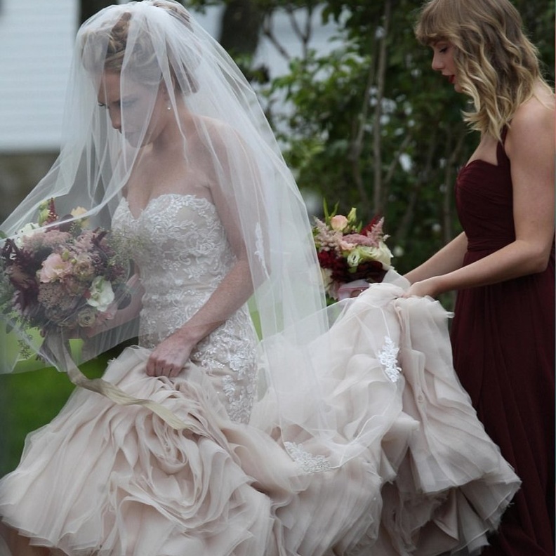 أناقة تايلور سويفت