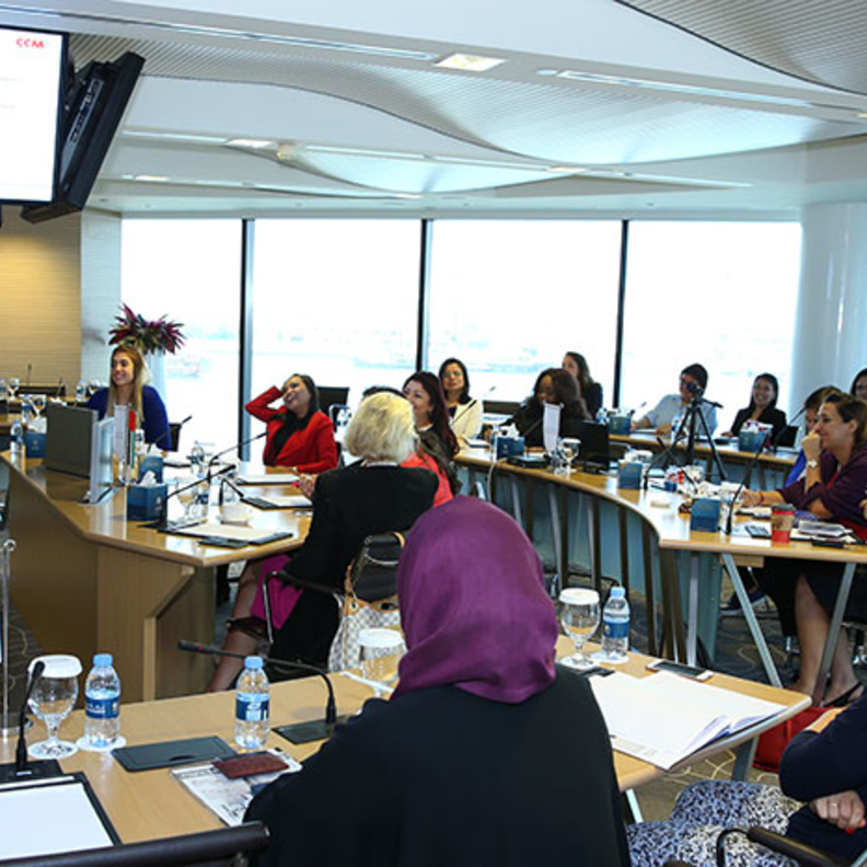 مجلس سيدات أعمال دبي يناقش كيفية بناء تجربة مميزة للعملاء