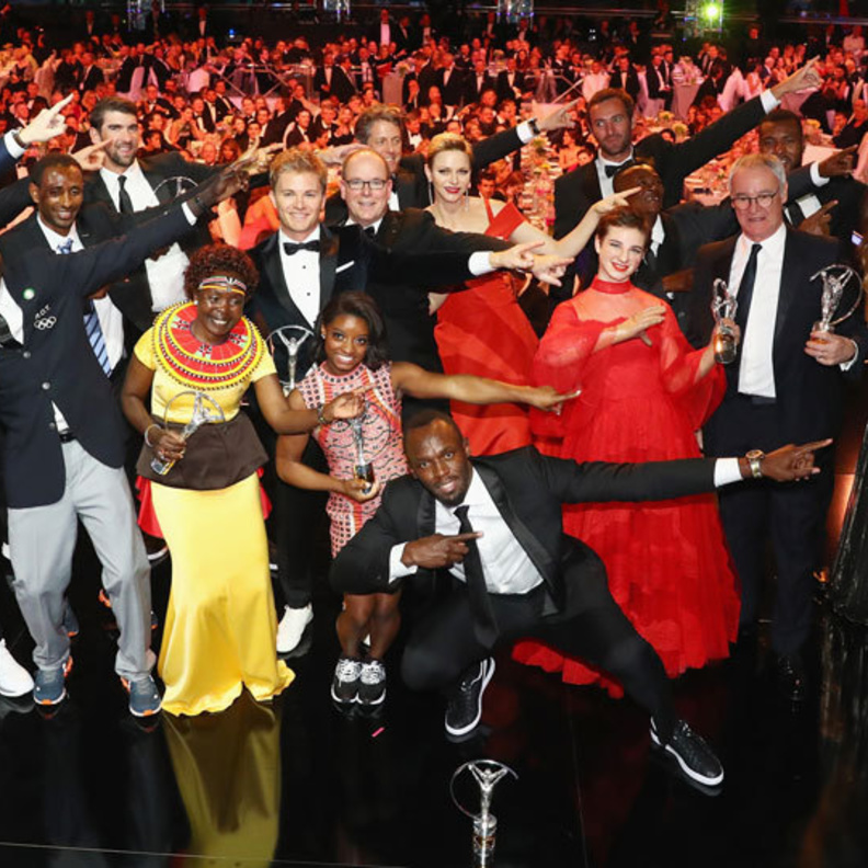 صورة سيلفي على طريقة سيلفي أوسكار الشهير