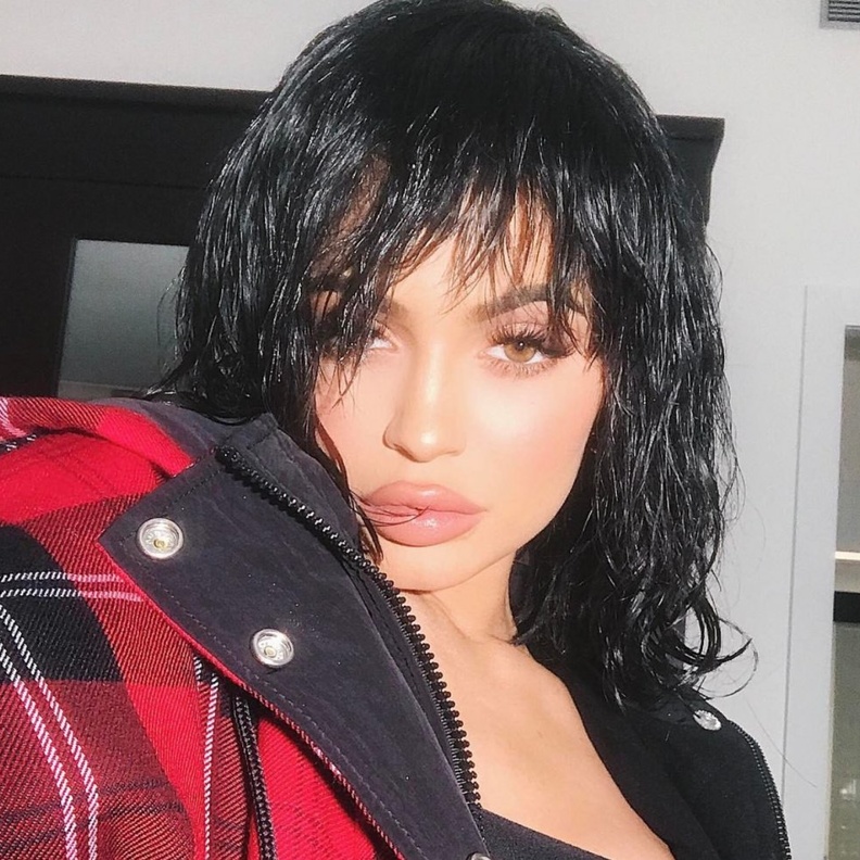 إطلالة شعر كايلي جينر في عرض ألكساندر وانغ