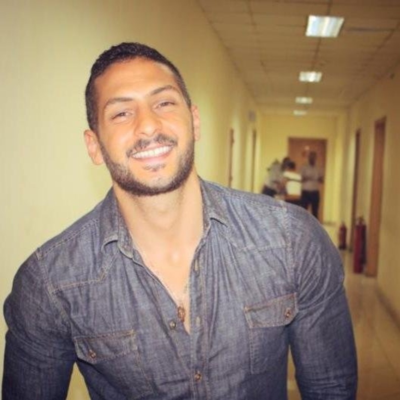 الراحل عمرو سمير