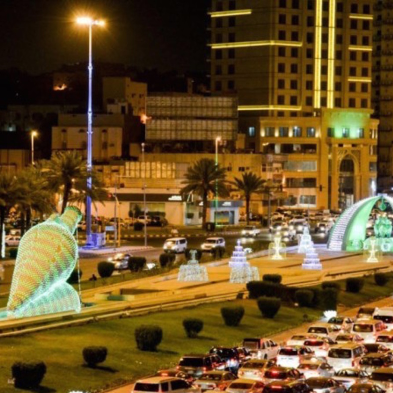 مكة تستعد لاستقبال العيد بالأنوار