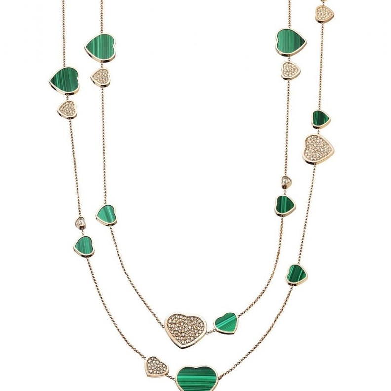 قلادة كارتييه من الأوبال الوردي والعقيق الأحمر واليشب الأخضر