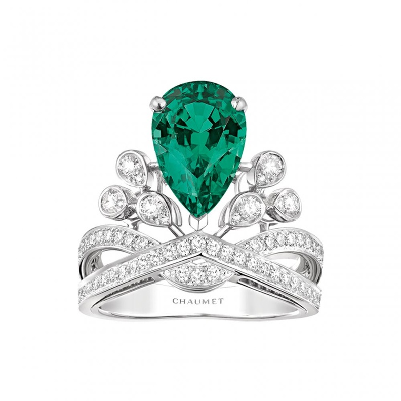 خاتم شوميه من البلاتين والزمرد والماس