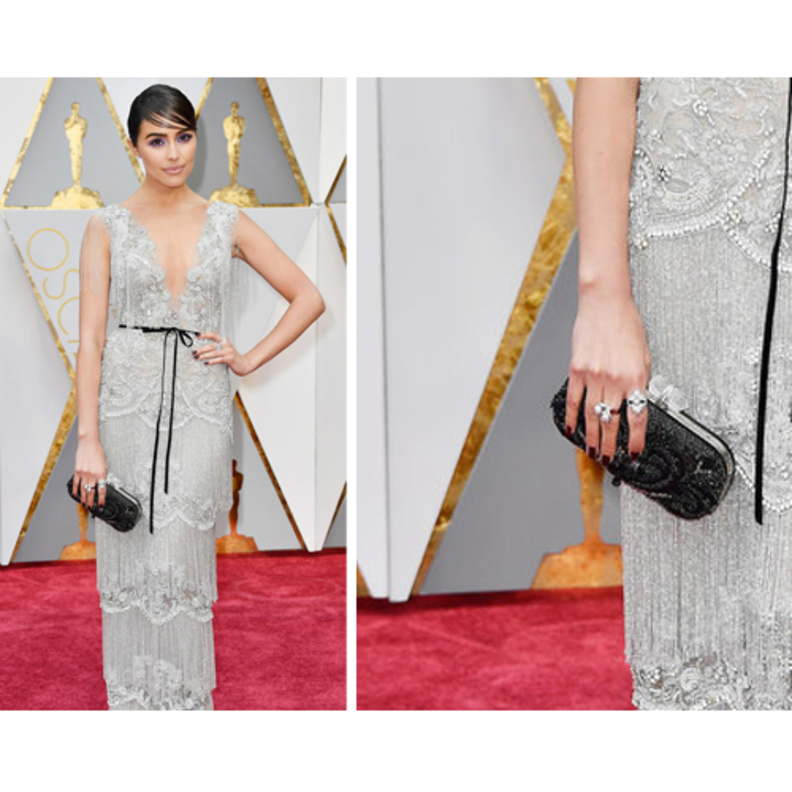 حقائب صغيرة مع الخرز الأسود اللماع في إطلالة أوليفيا كولبو Olivia Culpo