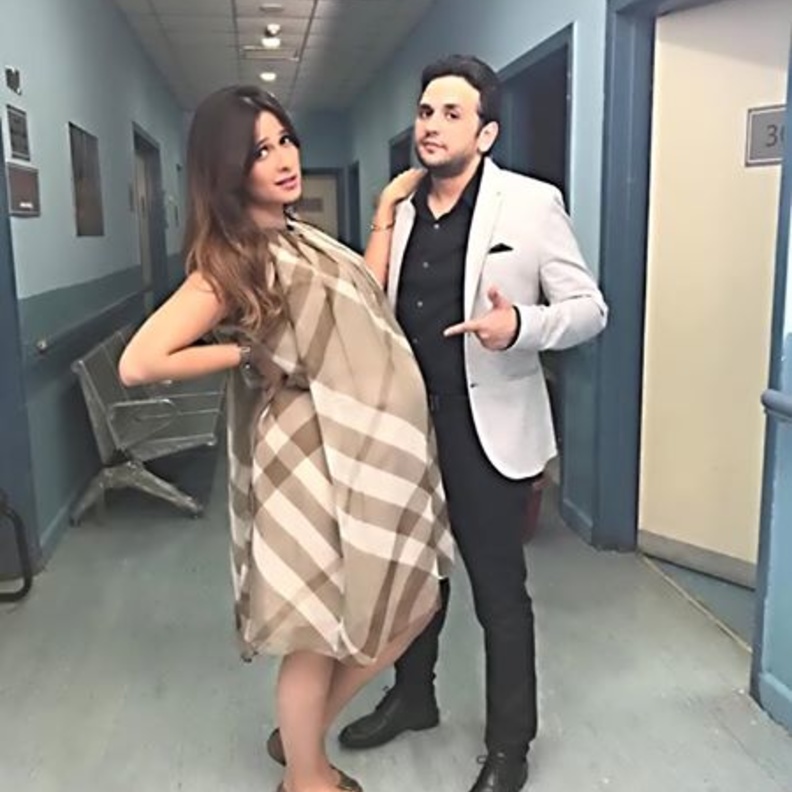 ياسمين عبد العزيز ومصطفى خاطر