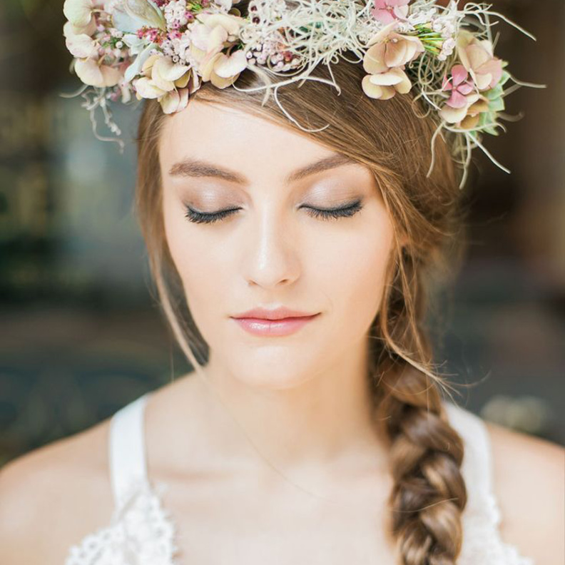 مكياج عروس ناعم ومشرق قبل نهاية الصيف