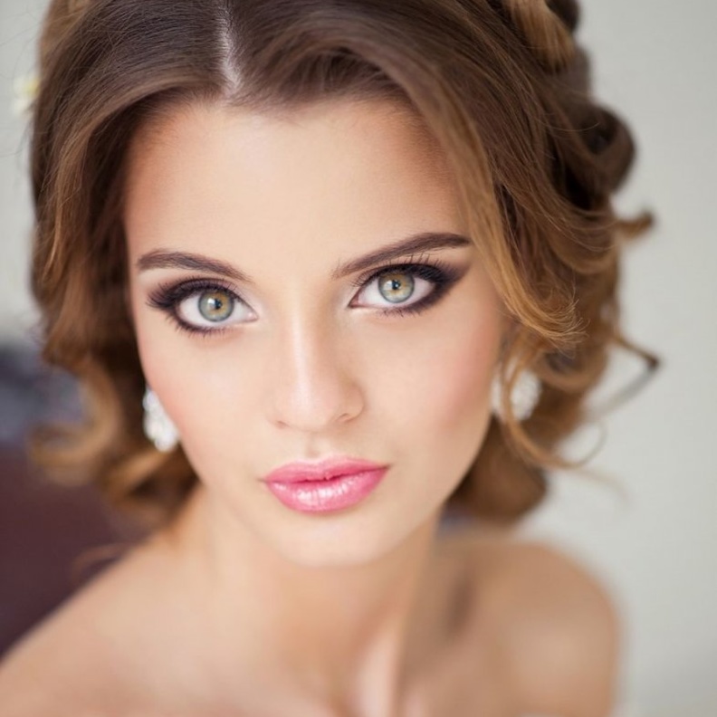 مكياج زهري للعروس