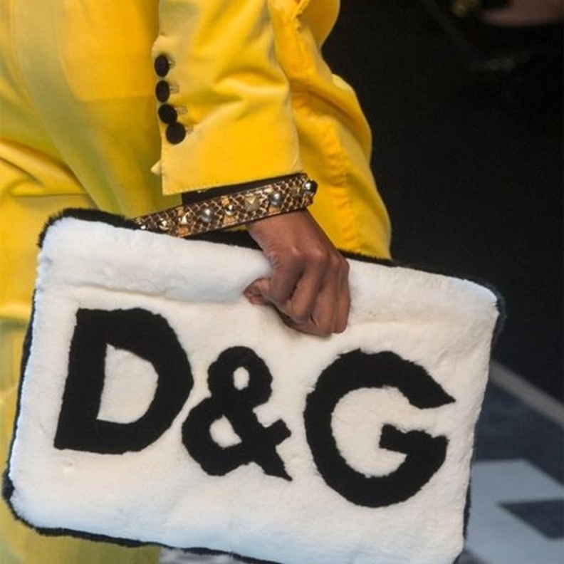 حقائب كلاتش ملفتة للنظر من شانيل Chanel