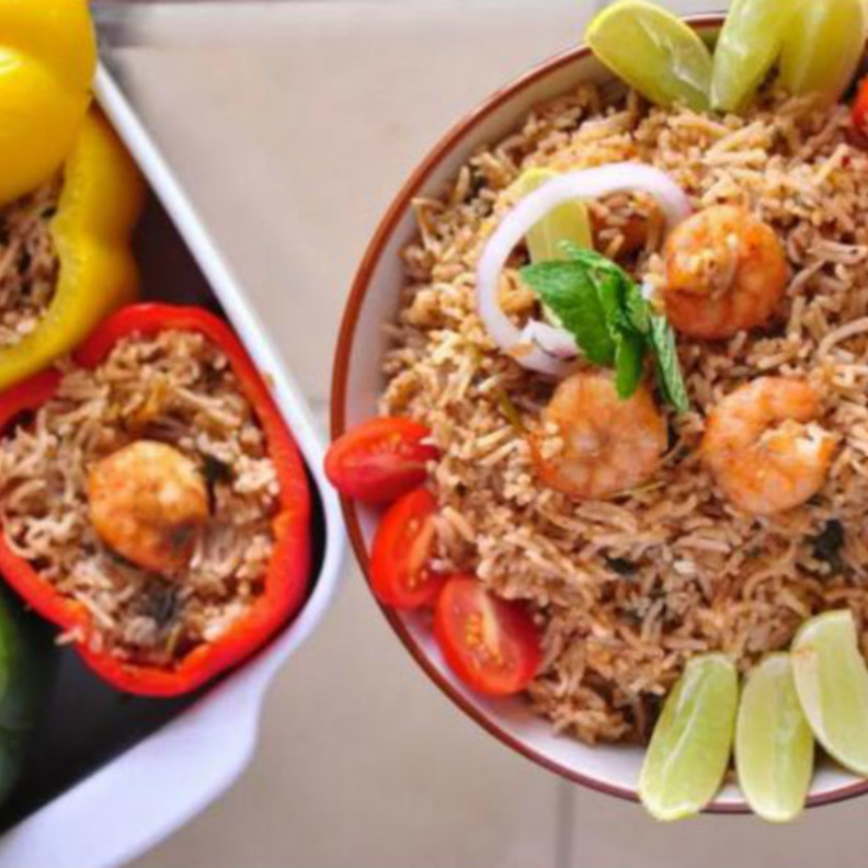 طريقة عمل فليفلة حلوة محشوّة بكبسة القريدس بالصور