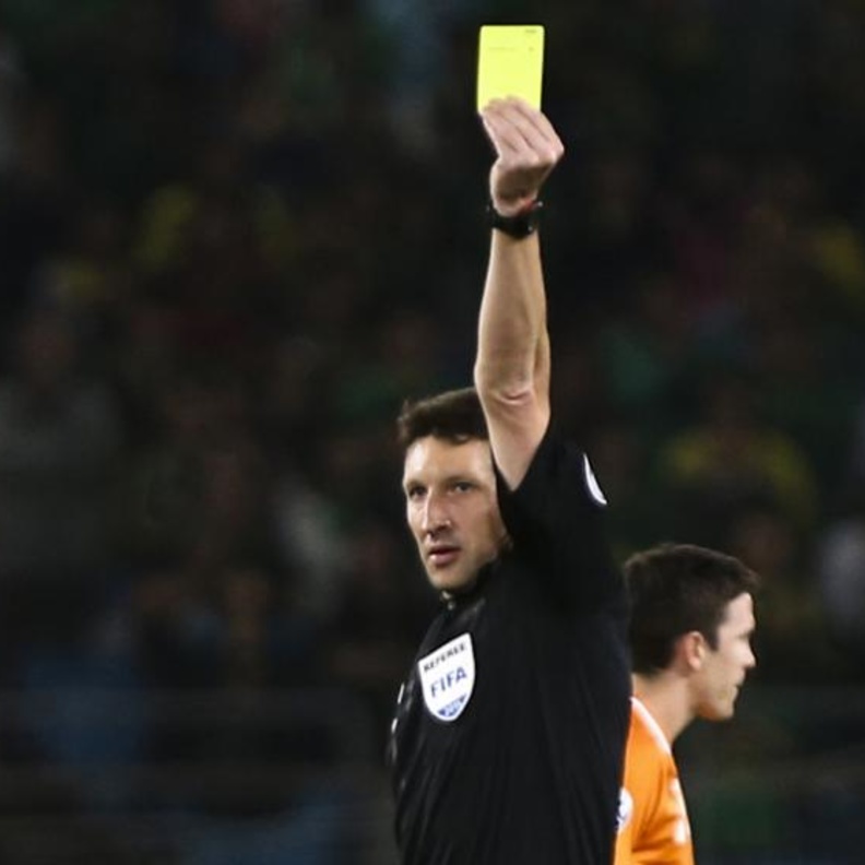 الحكم فالنتين كوفالينكو