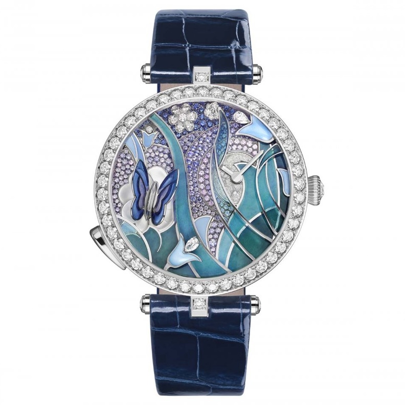 ساعة أوديمار بيغيه من الذهب الوردي والماس وحزام الجلد 