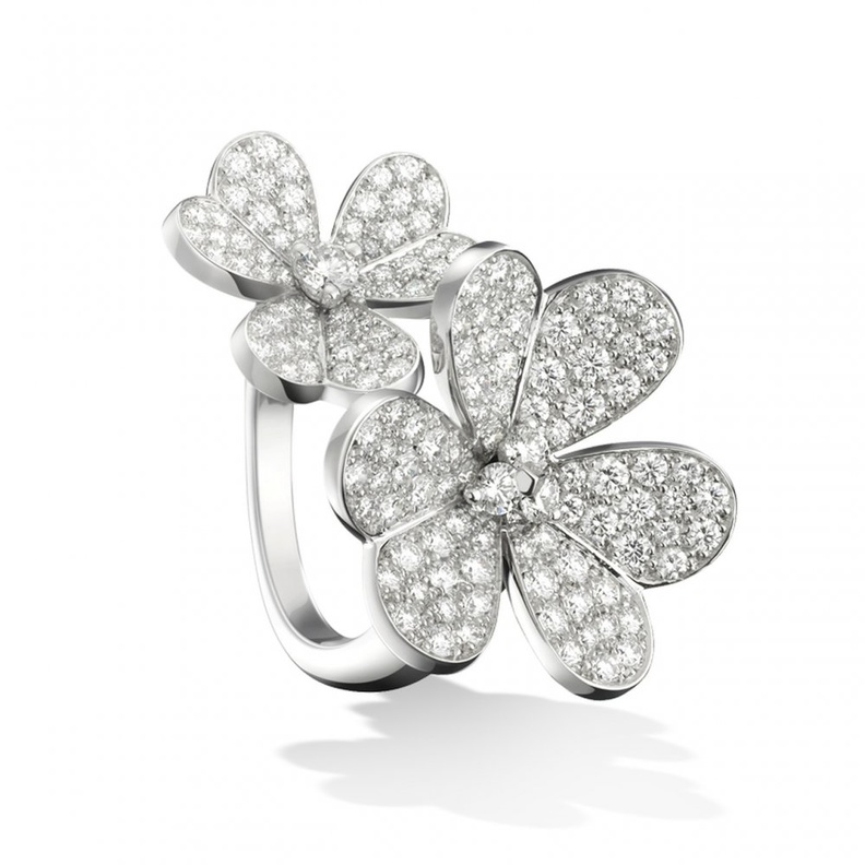 خاتم فان كليف آند أربلز من الذهب الأبيض والماس