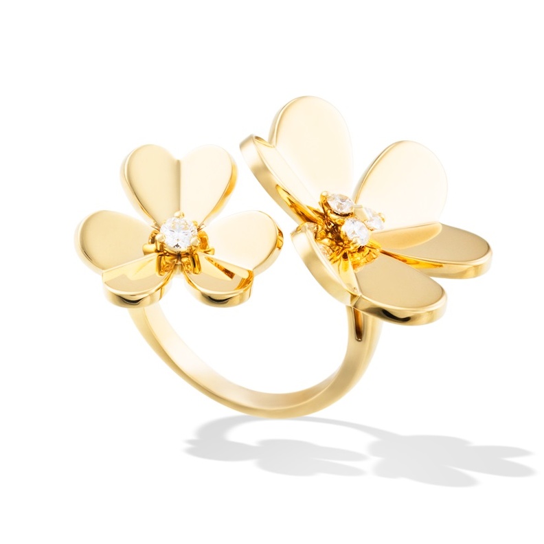 أسواة كارتييه من الذهب