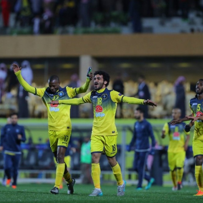 فاز فريق التعاون على فريق لوكوموتيف طشقند 1- 0