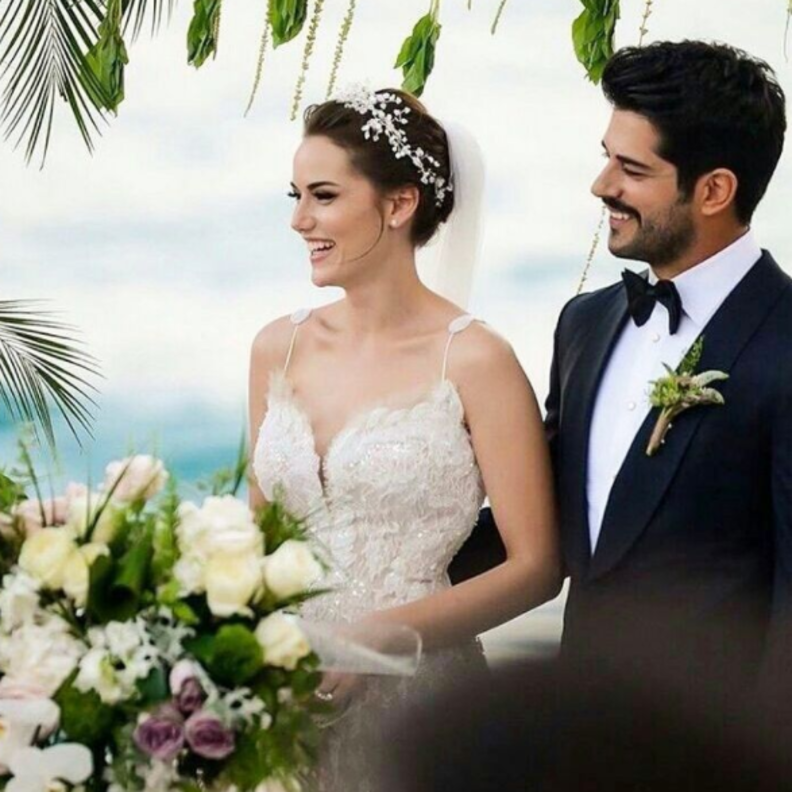 عرس بوراك أوزجيفيت وفهرية أفجين