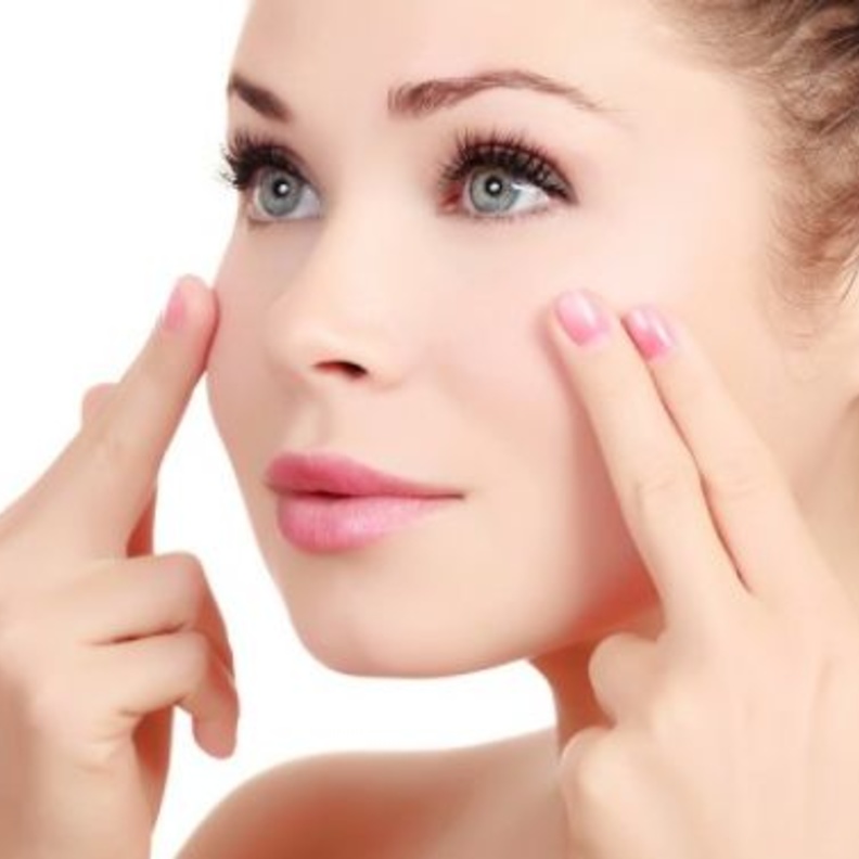 من فوائد الميرمية نضارة وصفاء البشرة