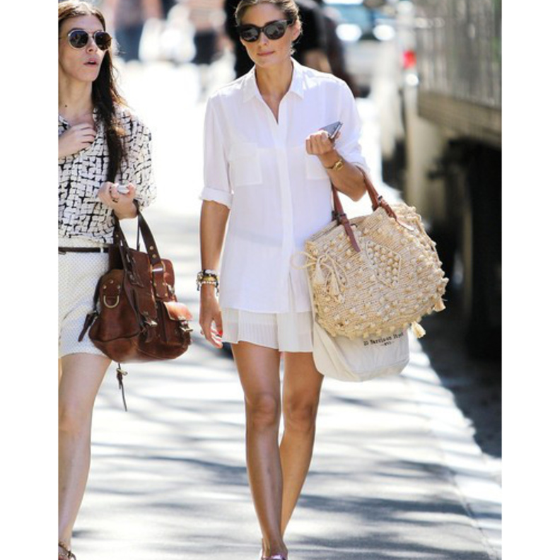 اطلالتك في الاجازة تكتمل مع شنط اليد الكبيرة.