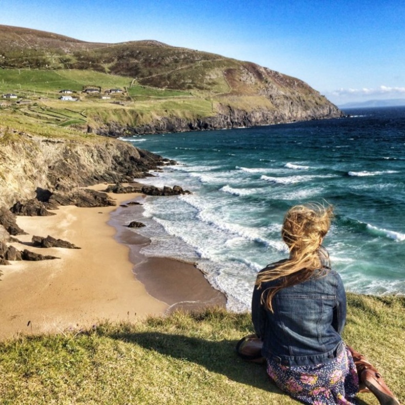 متعة استكشاف شبه جزيرة دينغل