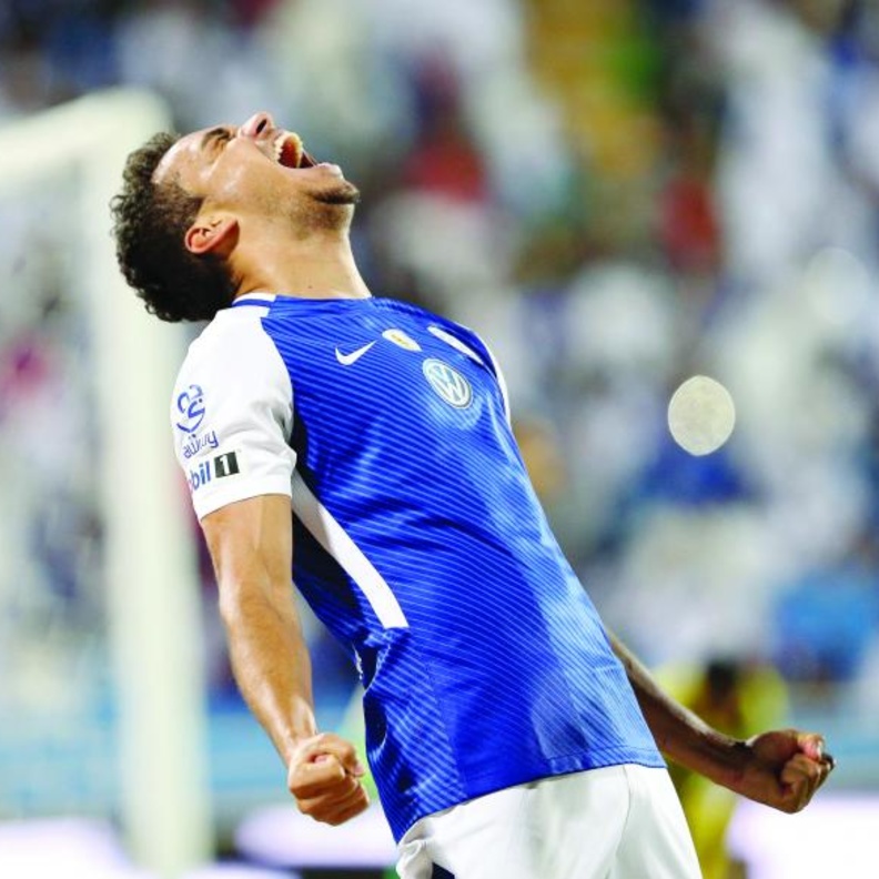 الهلال يهزم التعاون ويتصدر بصعوبة