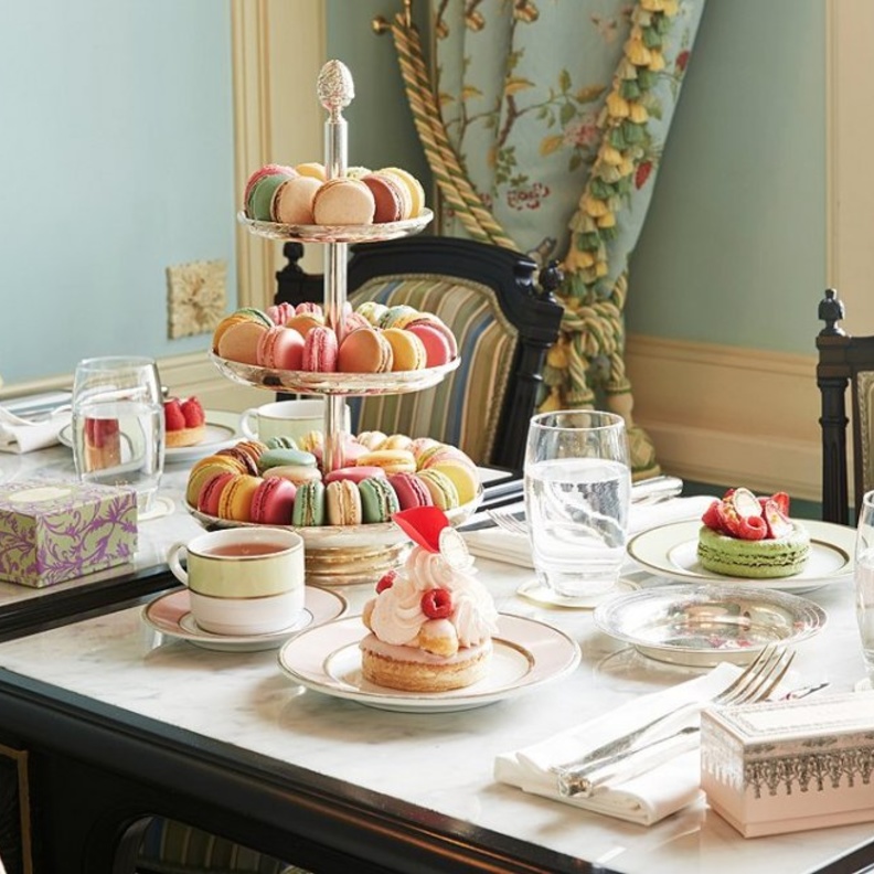 التحلية في مقهى Laduree