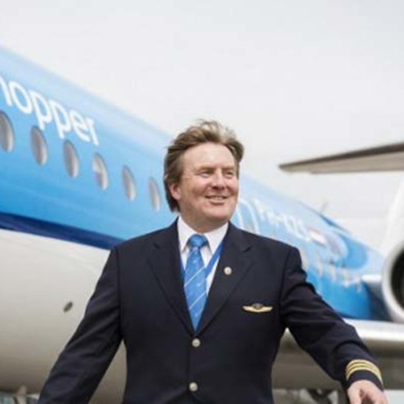 الملك فيليم ألكسندر يسعى للحصول على رخصة قيادة الطائرات الكبيرة