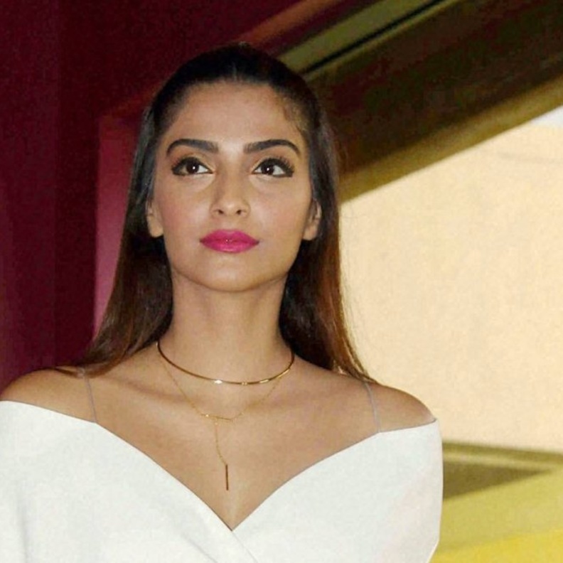 والد بريانكا توفي بعد صراع مع مرض السرطان