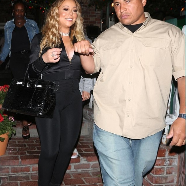 ماريا كاري تشارك في جولة ليونيل ريتشي الموسيقية