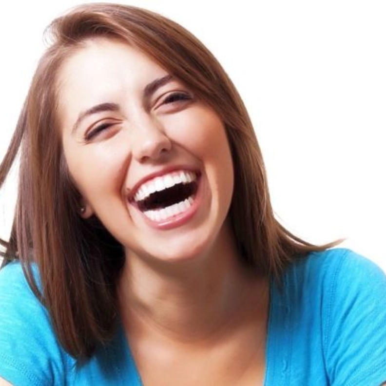 كثرة الضحك ترتبط بالغباء